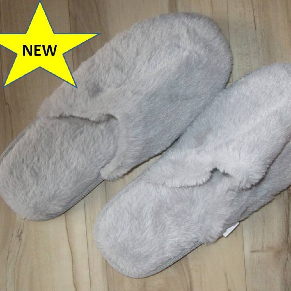 New Memory Foam Slippers For Men or Women -  Size L (10 to 11) Gift Wrapped